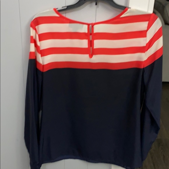 Blouse - Picture 2 of 3